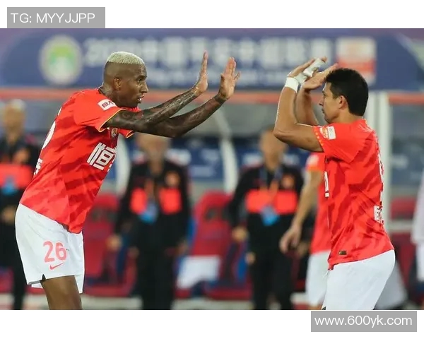 广州足球队在钻石联赛积分榜上以91分稳居第一名展现强劲实力 广州足球队在钻石联赛积分榜上以91分稳居第一名展现强劲实力