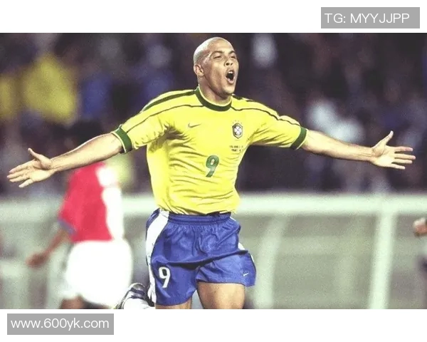 混血足球明星在2002年世界杯的辉煌表现与传奇故事 混血足球明星在2002年世界杯的辉煌表现与传奇故事